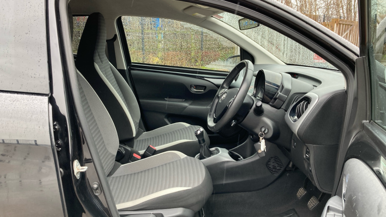 Toyota Aygo 1.0 VVT-i X-Trend 5dr Petrol Hatchback